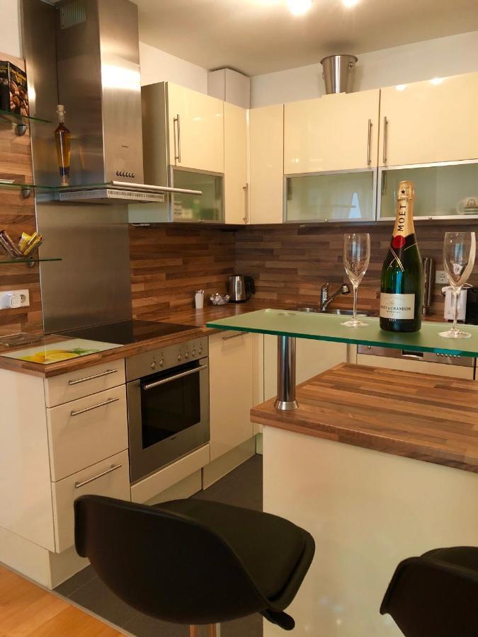 Luxurious City Apartment Incl Garage And Terrace Viena Exterior foto